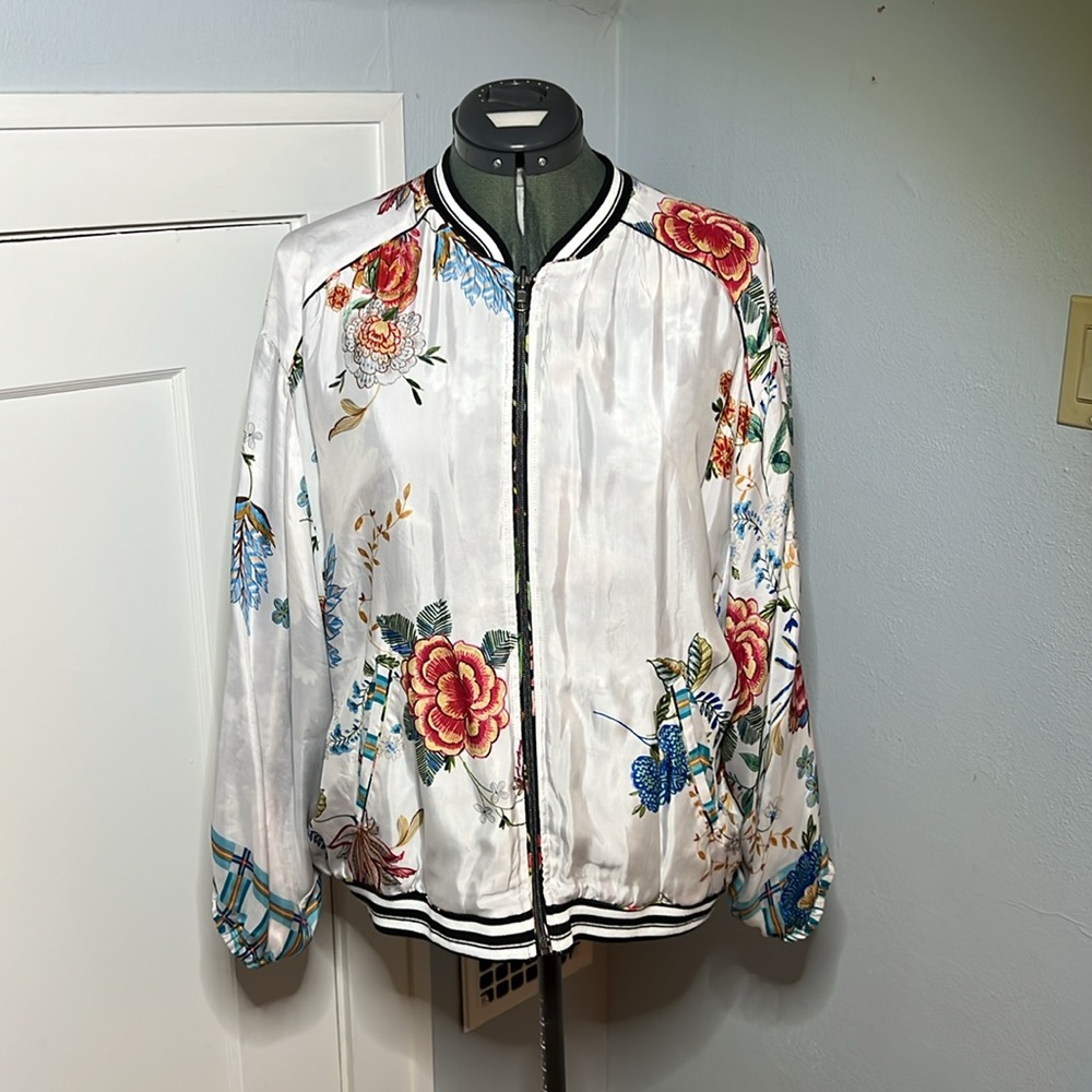 Johnny Was Reversible Slick Bomber Varsity Jacket Generous Sz Medium. Floral - Picture 10 of 16